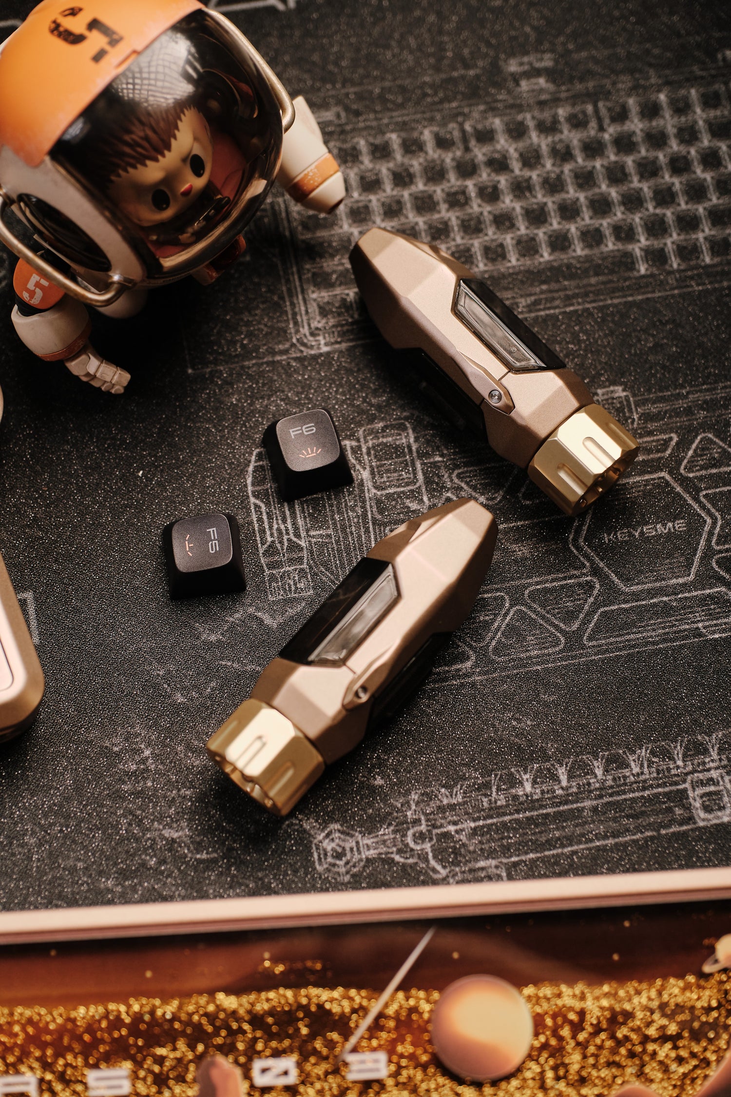 keysme-mars-03-rocket-ship-fidget-spinners-keyboard.jpg__PID:3d078391-fe3c-4fbc-ab8d-dd3a9a385d41