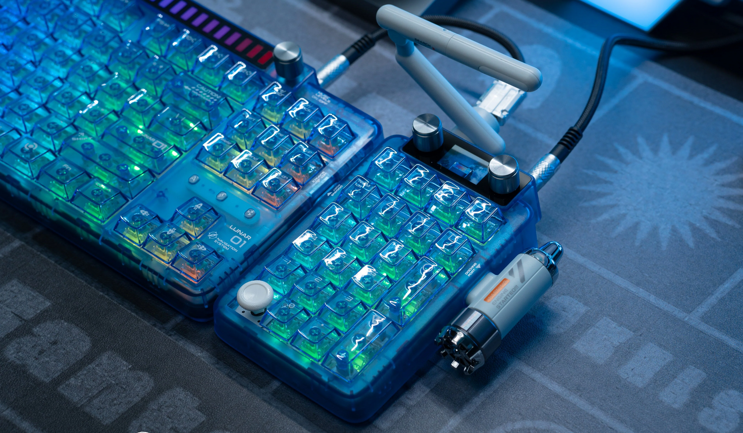 keysme_lunar_02_numpad_custom_mechanical_keyboard_crystal_blue__PID:ec34dfa3-86ab-48ae-874d-6237600e39d0